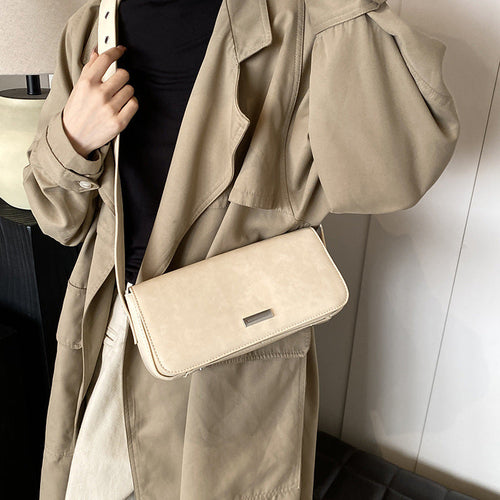 UrbanEase™ – Nylon Baguette Bag